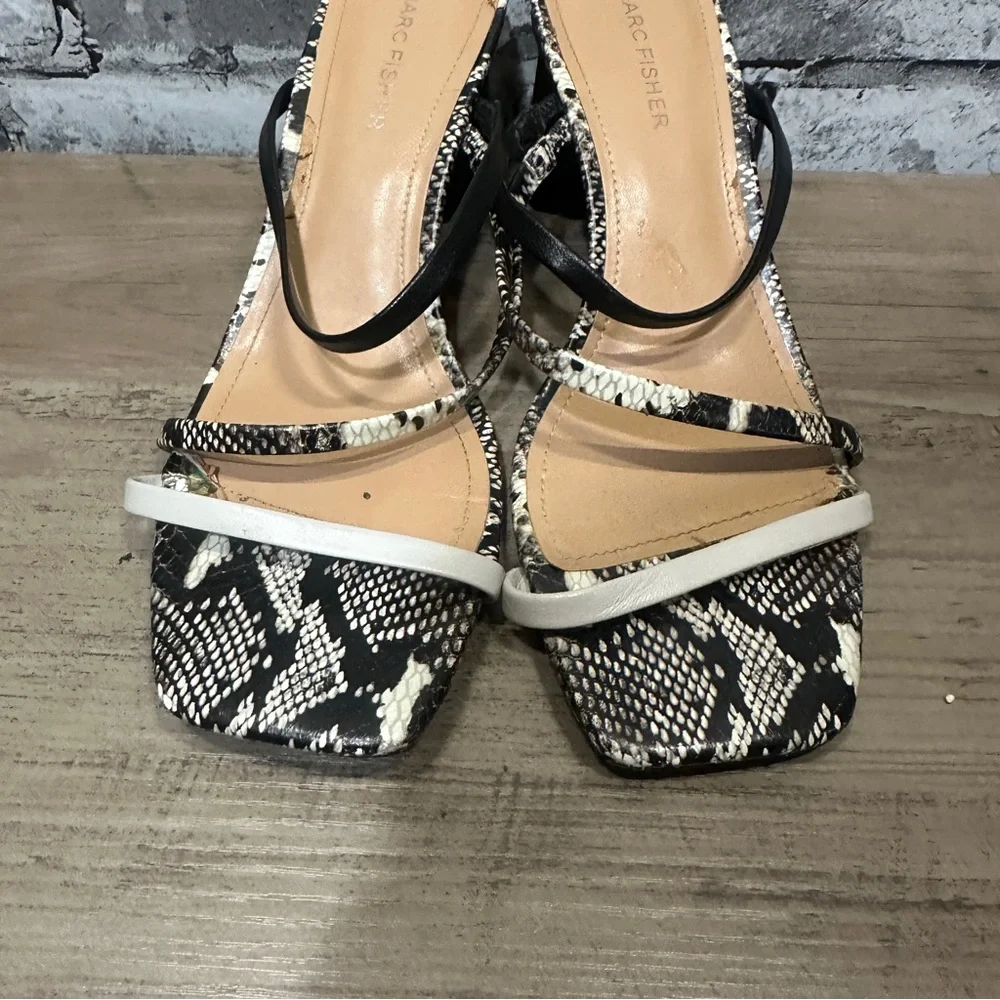 EUC Marc Fisher Black and White Snake Pattern Square Toe Heels Size 7.5M - Picture 3 of 12
